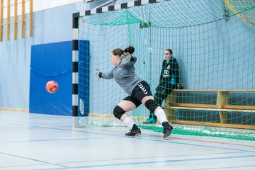 Bild 130 - F Loewinnen Hallen Cup